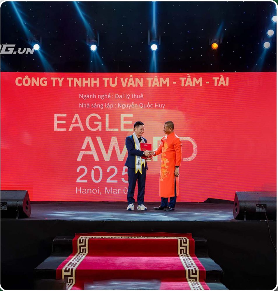 Nguyễn Quốc Huy nhận giải Eagle Award 2025