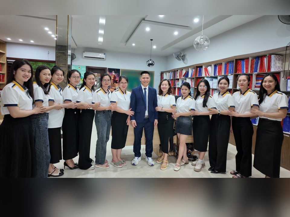 Đội ngũ đại lý thuế Tâm - Tầm - Tài tại văn phòng phường Trường Vinh, Nghệ An