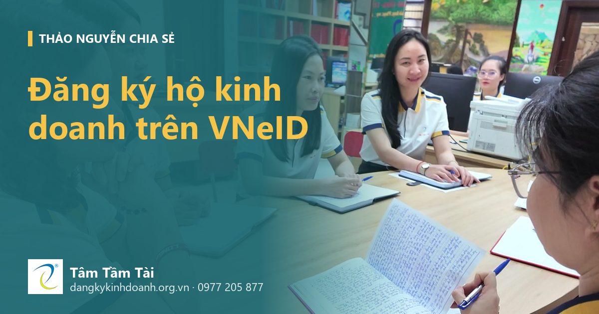 Đăng ký hộ kinh doanh trên VNeID – ảnh nền: kế toán Tâm Tầm Tài trao đổi quanh bàn tròn